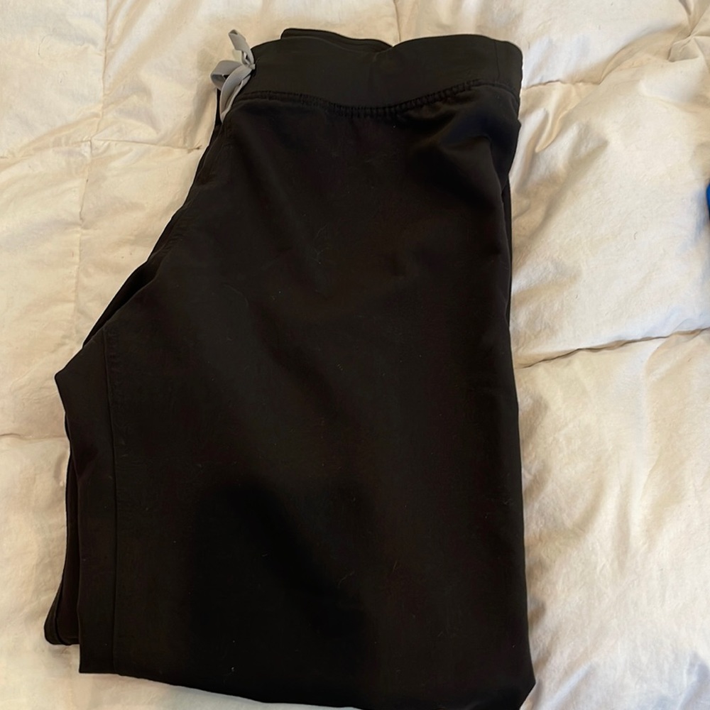 Women’s FIgs pant